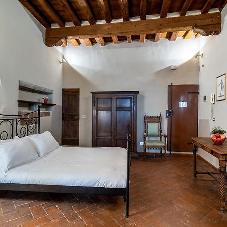 Santa Croce Junior Suite - Dolcevita Holiday Firenze Bagian luar foto