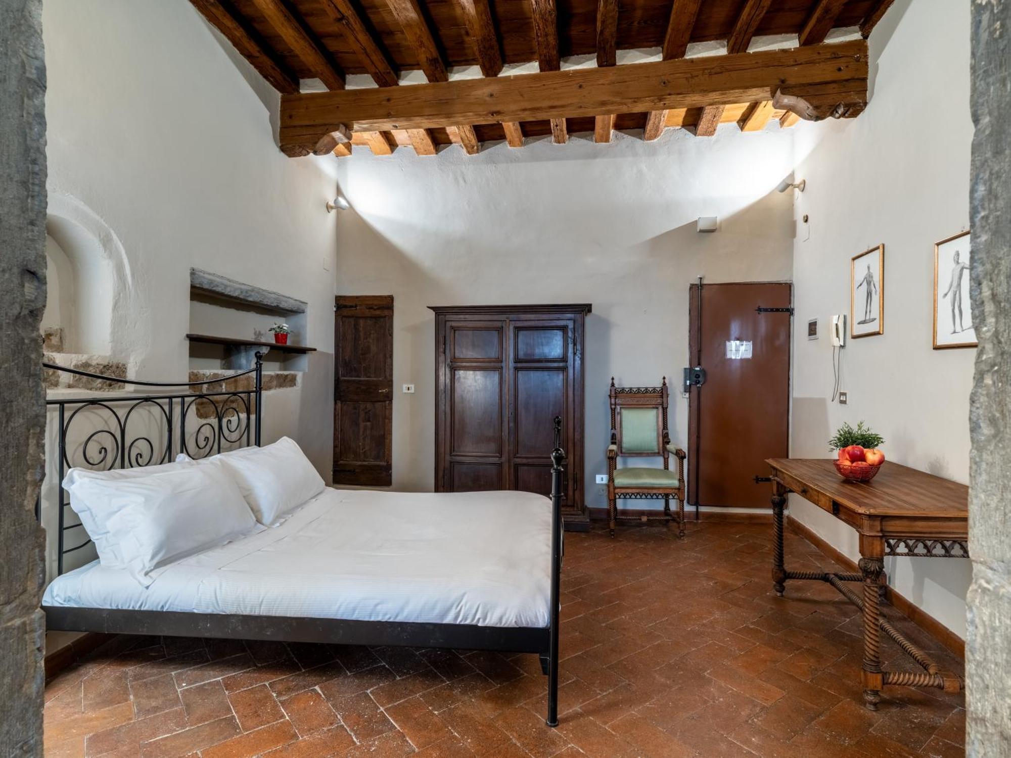 Santa Croce Junior Suite - Dolcevita Holiday Firenze Bagian luar foto